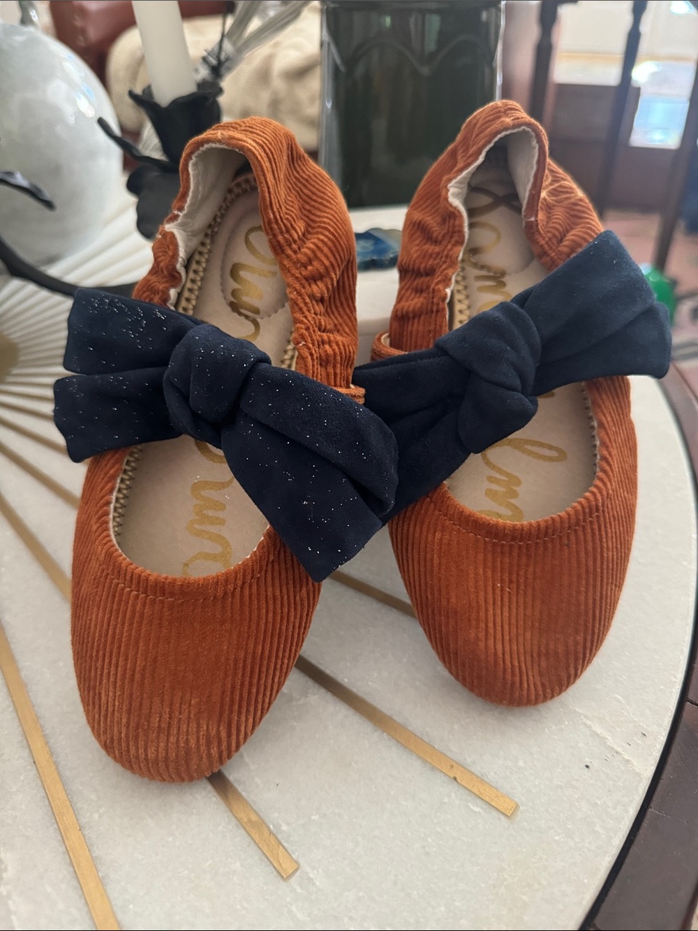 Sam Edelman Felicity Mary
Jane Girls Flats Size  2 
Mustard/Navy